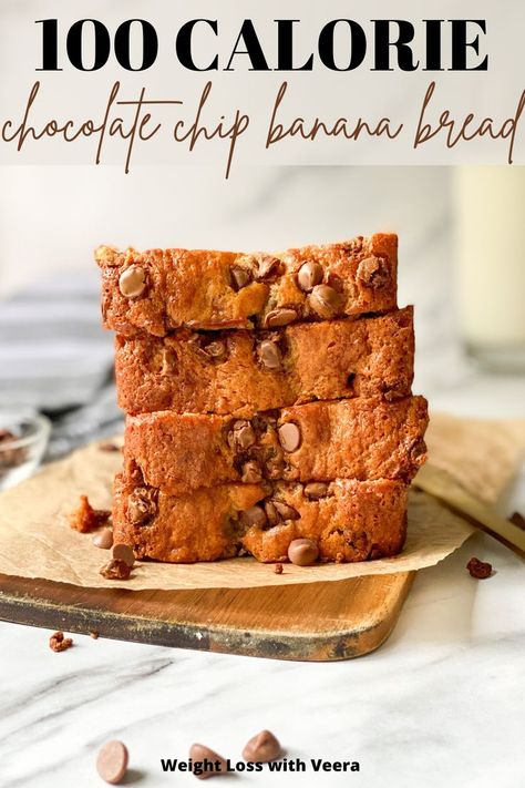 WOW! I can not believe this banana bread is only 100 calories! It tastes just like regular banana bread and is super easy to make! #lowcalorie #lowcalorierecipes #lowcaloriebananabread #bananabread #weightloss #weightlossjourney #lowcaloriedessert Low Calorie Banana, Low Calorie Banana Bread, Banana Bread Healthy Easy, Low Calorie Recipes Easy, Low Calorie Chocolate, Recipes Using Bananas, Banana Bread Recipe Moist, Low Calorie Breakfast, 100 Calorie