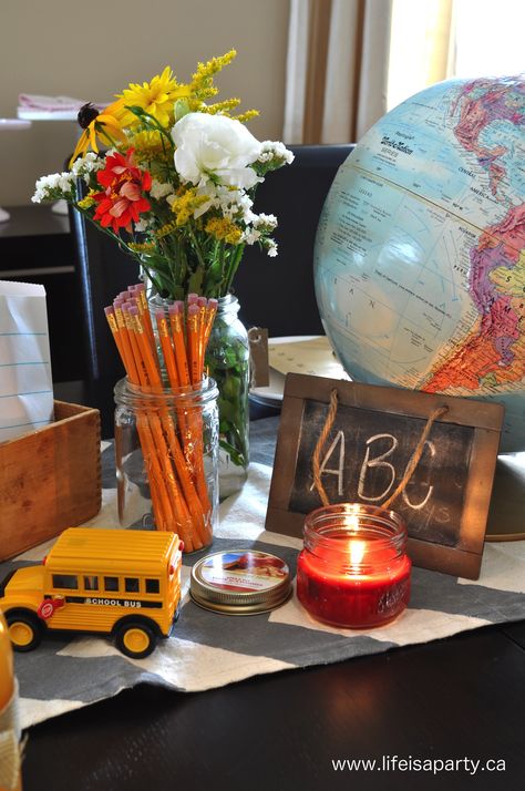 First Day Of School Decorations For Home, Back To School Table Decor, Back To School Decorations For Home, Back To School Centerpieces, First Day Of School Dinner, Back To School Decoration Ideas, School Centerpieces, September Decor, Back To School Decorations