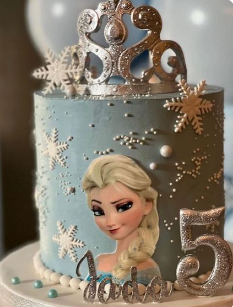 Elsa Frozen 2 Birthday Party Ideas, Elsa Birthday Cakes, Frozen Cake Ideas Birthdays, Elsa Cake Ideas, Cake Elsa Frozen, Princess Elsa Cake, Frozen Torte, Frozen Cake Designs, Torte Frozen