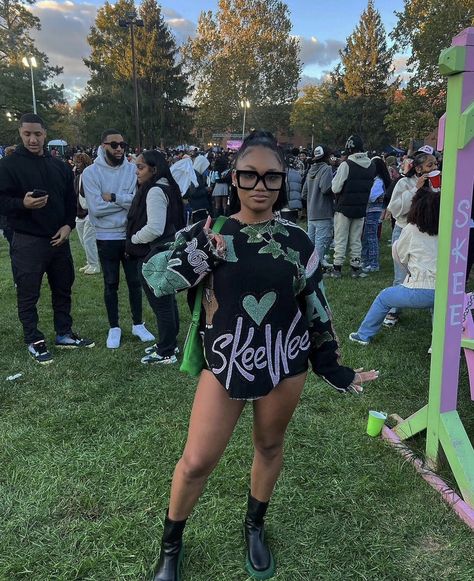 Aka Sweatshirt Outfit, Aka Paraphernalia Outfit, Line Jacket Outfit Sorority, Aka Captions Instagram, Alpha Kappa Alpha Sorority Outfits, Probate Outfit Greek Aka, Aka Outfits Ideas, Aka Gift Ideas, J15 Aka Alpha Kappa Alpha Outfit