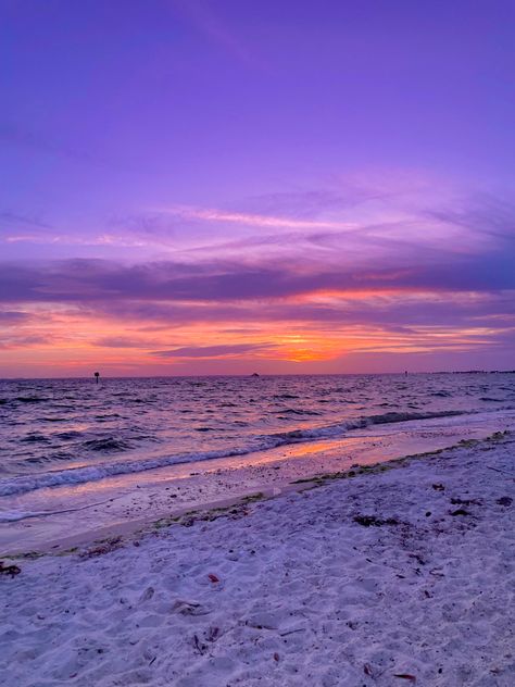 Light Purple Wallpaper, Purple Aesthetic Background, Beautiful Summer Wallpaper, Purple Beach, Violet Aesthetic, Violet Pastel, Purple Vibe, Lavender Aesthetic, Purple Sunset