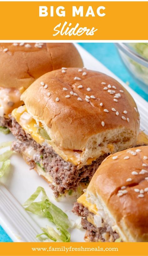 Big Mac Sliders #sliders #familyfreshmeals #bigmac #copycat #burgers #appetizer #fingerfood #miniburgers #favoriterecipes Big Mac Sliders, Party Snacks Easy, Burger Sliders, Family Fresh Meals, Best Appetizer Recipes, Slider Recipes, Lunch Specials, Big Mac, Best Appetizers