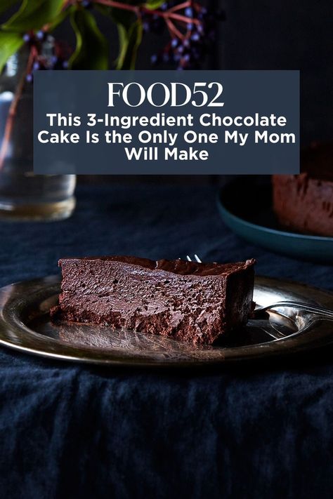 Flourless Dark Chocolate Cake, No Flour Chocolate Cake Recipe, Foolproof Chocolate Cake, Flower Less Chocolate Cake, Individual Flourless Chocolate Cake, Flourless Chocolate Torte Recipe, Flourless Cake Chocolate, Unsweetened Baking Chocolate Recipes, Unsweetened Cake Recipes