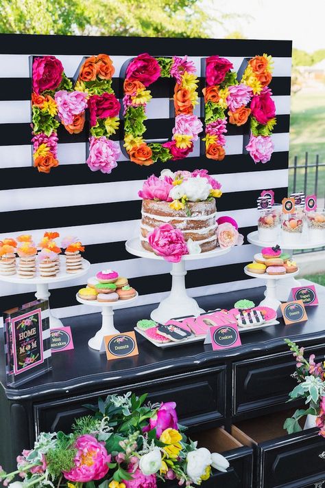 Colorful Mother's Day Party with FREE PRINTABLES via Kara's Party Ideas | KarasPartyIdeas.com #mothersdayparty #mothersdayprintables (29) Decoration Buffet, Deco Buffet, Bar A Bonbon, Mom Party, 75th Birthday, Mothers Day Brunch, Festa Party, 60th Birthday Party, Mom Day