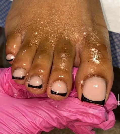 Black French Tip Nails On Toes, Black French Tip Pedicure Toenails, Acrylic Toes Black French Tip, Black Toes And Nails, Black French Tip Nails And Toes, Black French Tip Toes With Rhinestones, Black French Tips Toes, Black Tip Toe Nails, Black French Toe Nails