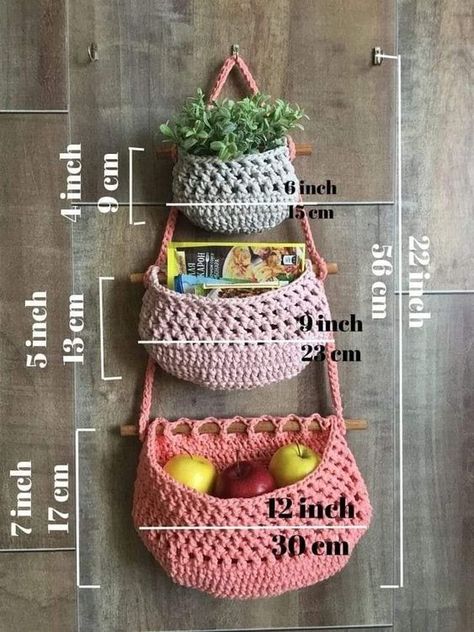 Crochet Plant Hanger, Hanging Fruit Baskets, Crochet Storage Baskets, Crochet Storage, Crochet Fruit, Crochet Wall Hangings, Pola Amigurumi, Crochet Plant, Crochet Basket Pattern