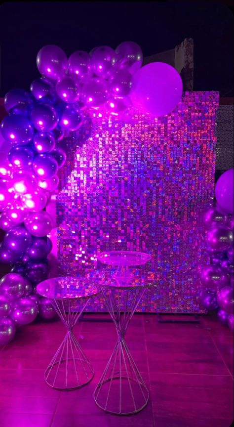 16tg Birthday Party Ideas, Purple Disco Party, Disco Homecoming, Euforia Party, Neon Party Themes, Sweet Sixteen Party Themes, 21st Birthday Themes, Purple Party Decorations, Euphoria Party