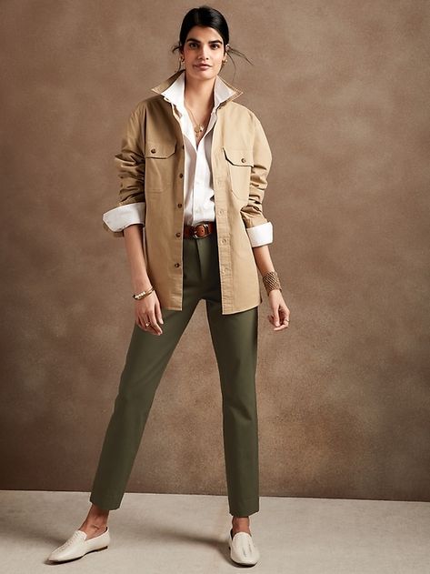 High-Rise Sloan Comfort Stretch Slim Full Length Pant | Banana Republic Factory Olive Green Outfit Color Combinations, Architect Outfit Women Construction, Safari Chic Outfits, Kakis Pants Outfit, Khaki Pants Outfit Work, Chino Pants Women Outfit, Chinos Women Outfit, Safari Outfit Women, Power Pony