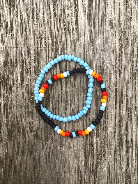 These handmade western bracelets are comfortable, super stretchy and fun! 🤠 Beaded Western Bracelets, Western Beaded Bracelets, Country Bracelets, Western Beaded Jewelry, Hispanic Jewelry, Bracelets Western, Birthday Presents For Boys, Western Bracelets, Beaded Braclets