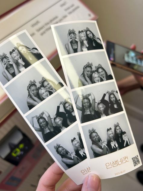 photobooth , photobooth aesthetic , summer , summerideas , poses , poseideas , trioideas , trioposes , pintereststyle , Pinterest aesthetic , Trio Poses Photobooth, Trio Photobooth, Photobooth Poses, Photobooth Aesthetic, Trio Poses, Bff Ideas, Photobooth Pics, Photobooth Ideas, 18th Bday