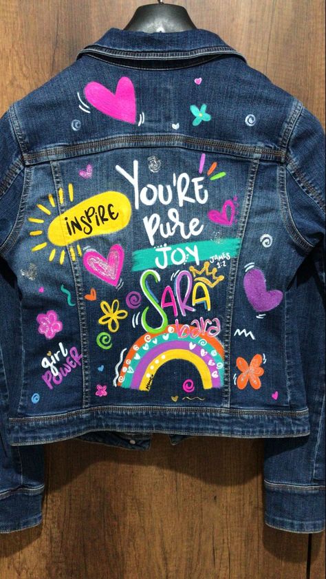 Denim Jacket Painted, Denim Jacket Diy Paint, Jacket Painting, Jean Jacket Design, Customised Denim Jacket, Custom Jean Jacket, Jaket Denim, Painted Clothes Diy, Diy Denim Jacket