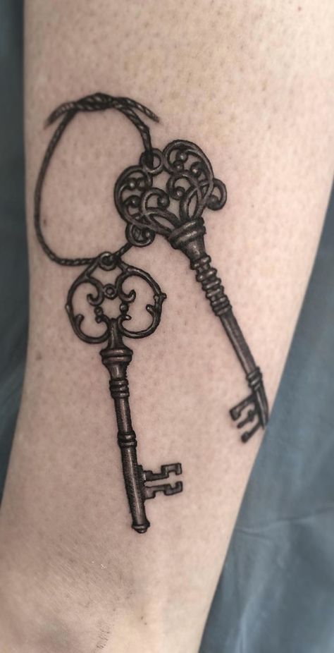 Old Keys Tattoo, Two Keys Tattoo, Ornate Key Tattoo, Vintage Keys Tattoo, Ring Of Keys Tattoo, Victorian Key Tattoo, Keys Tattoos For Women, Matching Key Tattoos, Key Tattoo Designs For Women