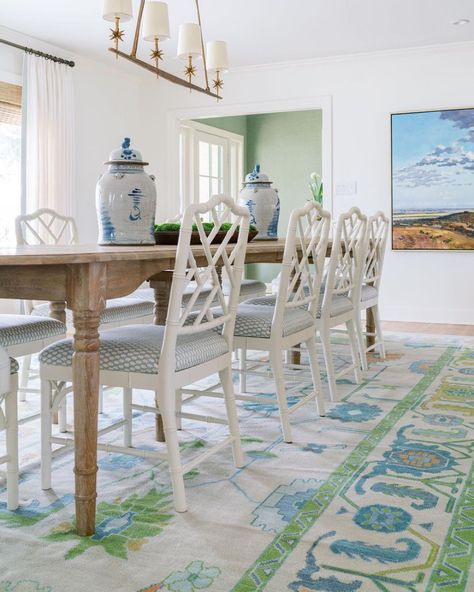 The Loom and Co | Oushak Rugs (@theloomandco) • Instagram photos and videos Coastal Dining Room Inspiration, Casual Dining Room Ideas, Southern Dining Room, 30a Homes, Shades Of Blue Green, Coastal Dining Room, Chippendale Chairs, Coastal Dining, Pine Island