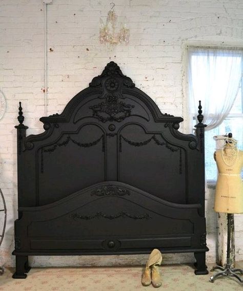 Painted Furniture Bedroom, Bedroom Bed Frames, Curved Bed Frame, King Size Bed Headboard, Black Painted Furniture, Curved Bed, Cheap Patio Furniture, Painted Beds, Romantic Bed