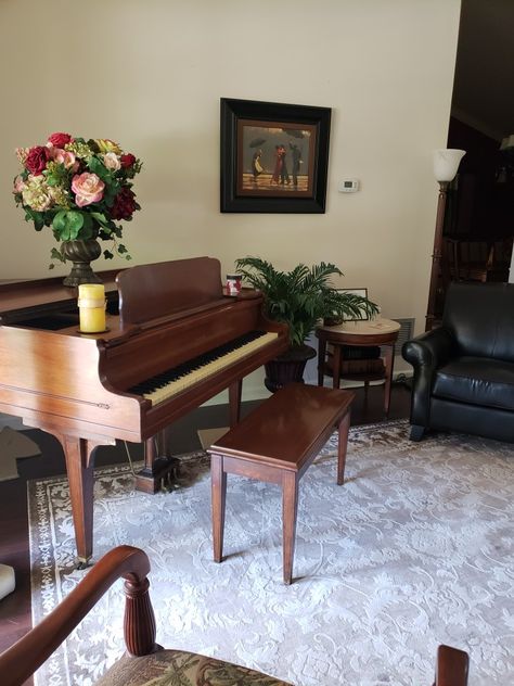 Baby Grand Piano Grand Piano In Small Living Room, Baby Grand Piano In Small Living Room, Baby Grand Piano In Small Space, Piano Space, Small Grand Piano, Grand Piano Room, Wimbledon House, Piano Living Rooms, Apartment 2023