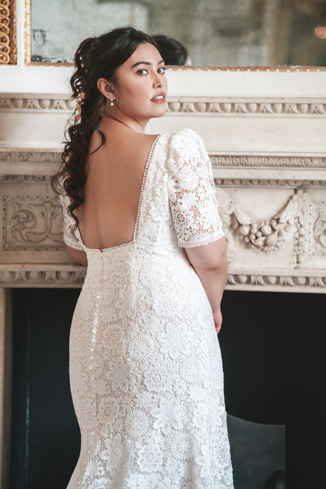 Demure lace sheath gown, accented with a short puffed sleeve and square low back @Netflix #bridgerton #lacesheathgown #laceweddinggown #alloverlacegown #weddinggownwithsleeves Curvy Bride Dress, Wedding Gown With Sleeves, Ethereal Wedding Dress, Bridgerton Inspired, Sheath Wedding Gown, Plus Size Wedding Gowns, Sheath Wedding, Curvy Bride, Sheath Gown