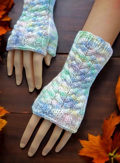 Easy to Knit Cable Fingerless Gloves – FREE Knitting Pattern - KweenBee.com Cable Fingerless Gloves Pattern Free Knitting, Free Fingerless Gloves Knitting Pattern, Cable Knit Fingerless Gloves, Cable Fingerless Gloves, Owl Knitting Pattern, Knitted Dishcloth Patterns Free, Fingerless Gloves Knitted Pattern, Crochet Wrist Warmers, Dishcloth Patterns Free