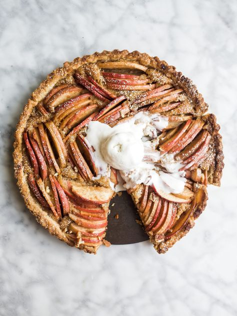 Brown Butter Apple Tart (and a Bonus Gift Guide!) - Wood & Spoon Brown Butter Apple Tart, Fall Tart, French Apple Tart, Baking Lessons, Butter Tart, Apple Tart Recipe, Tart Dough, Sliced Apples, Leftover Dough