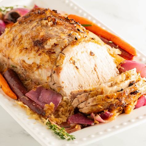 Small Pork Roast, Pork Loin Sauerkraut, Dutch Oven Pork Roast, Oven Pork Roast, Pork Roast Recipes Oven, Roast In Dutch Oven, Dutch Oven Pork, Dutch Oven Chicken Breast, Pork Roast And Sauerkraut