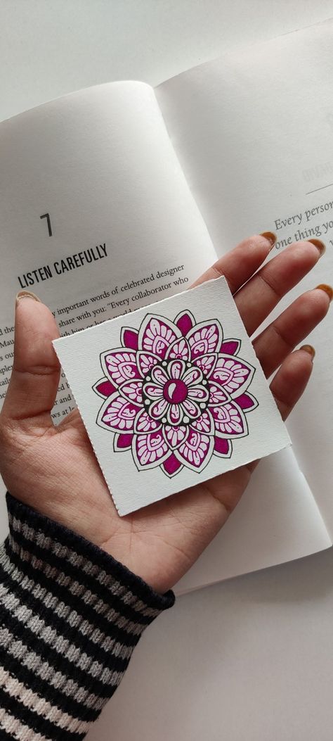 Mini Mandala Small Cute Mandala Art, Madhubani Art Aesthetic, Mandala Small Design, Easy Cute Mandala Art, Mandala Journal Ideas, Easy Small Mandala Art, Mandala Art Birthday Card, Mandala Art With Quotes Easy, Mandala Art Small Design