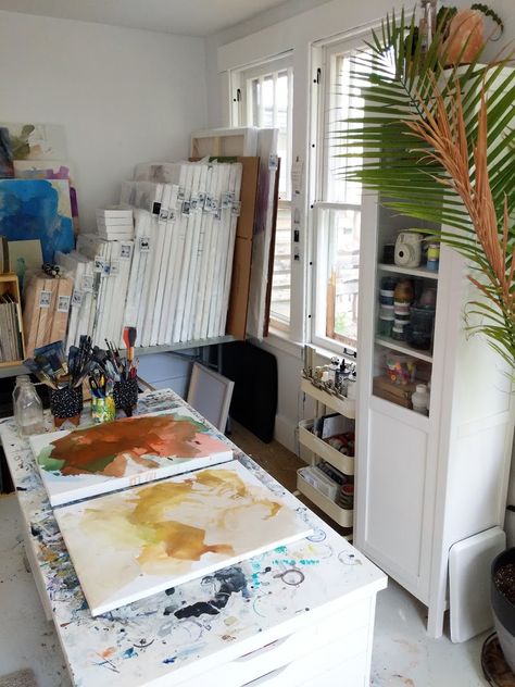 Studio Organization and Storage for Small Spaces — E.H. Sherman Art Studio Inspiration Small Spaces, Small Art Room Ideas, Small Art Studio Space, Small Art Room, Dream Art Studio, Art Studio Ideas, Storage For Small Spaces, Home Art Studios, Dream Art Room