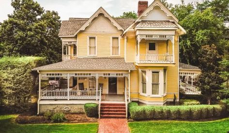 c.1893 Victorian Home For Sale in Corinth, MS $249,900 - OLD HOUSE CALLING #yellowhouses #victorianhomes #oldhouses House With Wrap Around Porch, Old Victorian Homes, Grand Entryway, Old Houses For Sale, Yellow House, Yellow Houses, Victorian Home, Home Porch, Victorian Houses