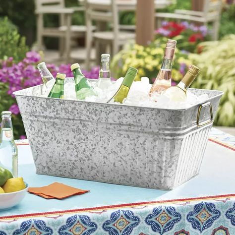 Five Ways to Create an Inviting Nighttime Patio Rectangular Tub, Drink Dispenser Stand, Wedding Drink Station, Galvanized Tub, Galvanized Buckets, Metal Tub, Beverage Tub, Baby Food Storage, Steel Tub