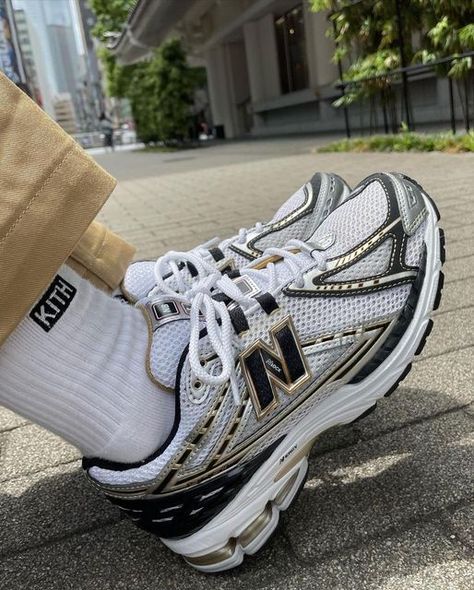 @streetfashionvogue on Instagram: "New Balance 1906R. - - - / @nb_walk" Nb 1906r, Sneaker Wishlist, New Balance 1906, New Balance 1906r, Nb Shoes, New Balance Outfit, Shoes 2022, Sneakers And Socks, Big Men Fashion