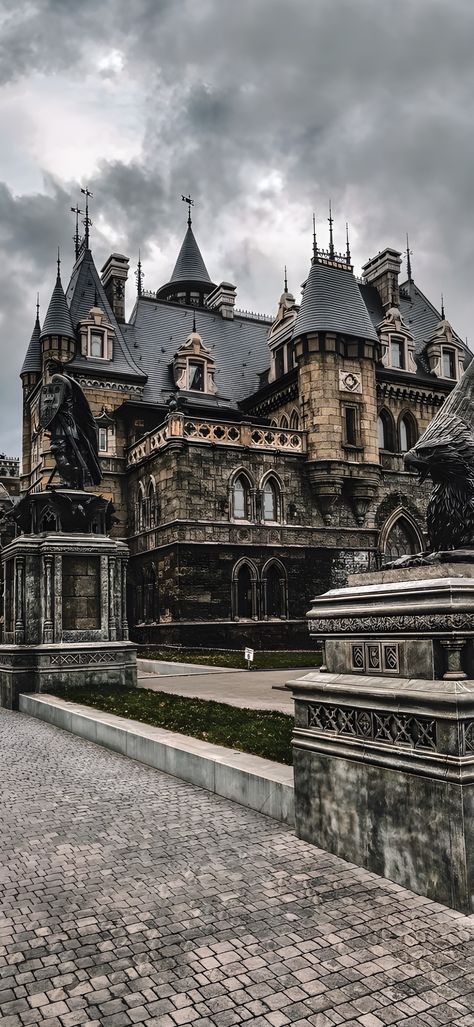 Palace Wallpaper, Arquitectura Wallpaper, Historical Wallpaper, Dark Grunge Aesthetic, New York Wallpaper, Dark Red Wallpaper, Aesthetic Lockscreens, Architecture Wallpaper, Cellphone Wallpaper Backgrounds