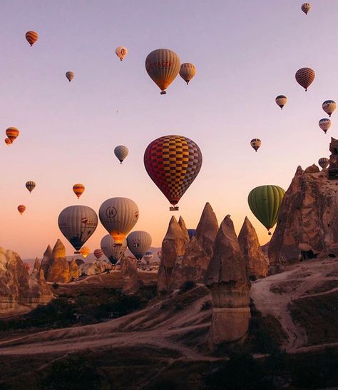 Something like a dream 🎈🎈🎈 ⁠ ⁠ Location: Cappadocia Turkey Orient Watch, Cappadocia Turkey, Travel Wallpaper, Turkey Travel, Hot Air Balloons, Air Balloons, Travel Goals, Magical Places, Travel Inspo