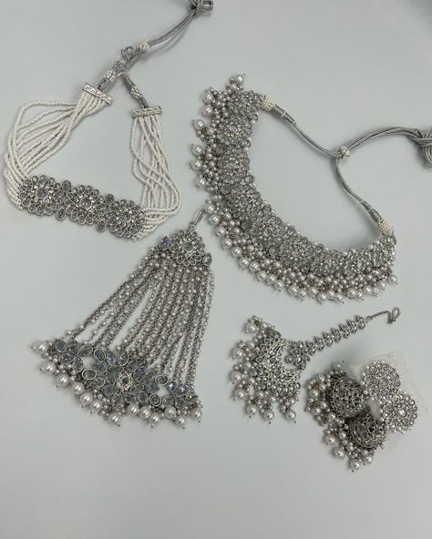 Silver bridal set 💎 Calgary, Alberta 🇨🇦 In person and video call appointments available • To place an order DM/text or WhatsApp us with a picture of the piece >> 📱 • we offer a wide variety of Indian jewelry and we also provide wedding accessories for rent Jago, Mayian fatti, Mayiaan chunni etc •Canada 🇨🇦, USA 🇺🇸 shipping available! Free shipping on $150+ #yyc #elegantbydeep #calgary #bridaljewellery #bridalrental #yycrentals #calgaryinfluencer #vancouverphotography #yycphotography #ca... Vancouver Photography, Appointments Available, Calgary Alberta, Video Call, Bridal Set, Bridal Sets, Calgary, Indian Jewelry, Wedding Accessories