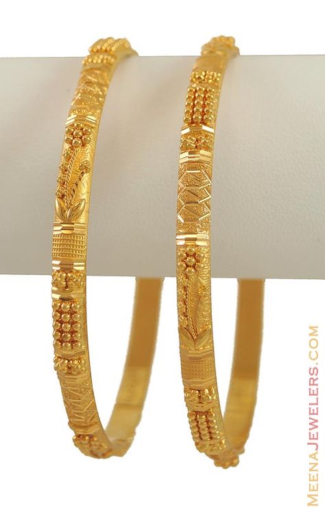 Gold Bangles 4 Set, Two Bangles Set Gold, 4 Bangles Set Gold Designs, 20 Grams Gold Bangles Designs, Gold Bangles Set Of 4 Indian, Good Bangles Design, Gold Bangles With Weight And Price, Kangan Gold Bangle Set, Bangals Design In Gold