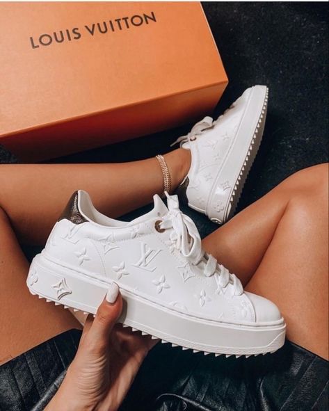 Zapatillas Louis Vuitton, Buty Marki Nike, Louis Vuitton Sneakers, Skor Sneakers, Dr Shoes, Nike Air Shoes, Fresh Shoes, Cute Sneakers, Hype Shoes