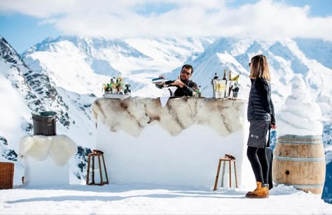 Kando Events Apres Ski Decor, Snow Bar, Mountain Bar, Ski Bar, Ski Wedding, Ski Aesthetic, Apres Ski Party, Ski Decor, Ski Chalet