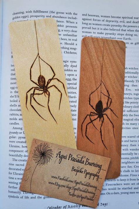 Breakthrough Art, Wood Burning Patterns For Beginners, Bookmarks Ideas, Recycle Projects, Pyrography Ideas, Beginner Wood Burning, Wooden Bookmarks, Wood Art Projects, Wooden Owl