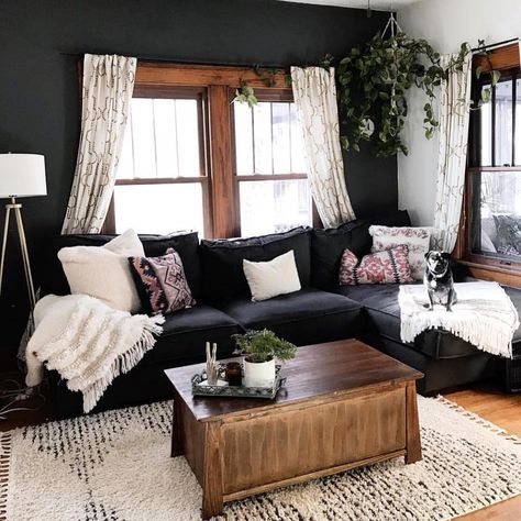 Dark accent wall and wood trim // New feature for #thepottedplant! I want to thank all the ladies of #thepottedplant for including me in picking @littleiowabungalow this… Bohemian Home Decor, Bachelor Pad, New York Apartment, Style Deco, Home Modern, Arabian Nights, Decor Minimalist, Boho Living Room, Living Room Inspo