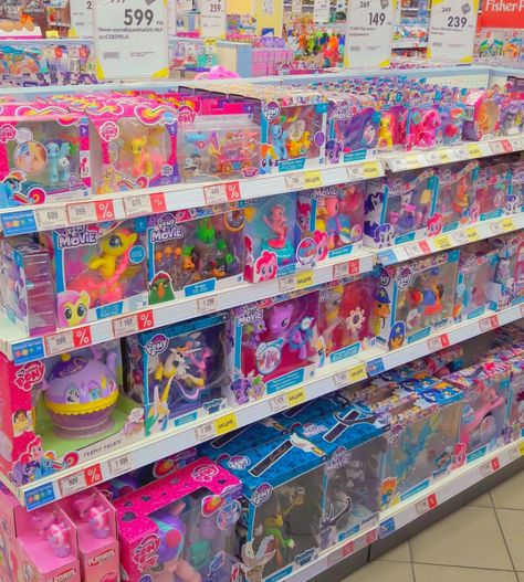 Mlp Toys, Mlp Merch, My Little Pony Collection, Pony Birthday, Popular Toys, Mlp Pony, My Little Pony Pictures, Toy Horse, Pony Drawing