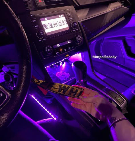 Honda Civic Purple Interior, Honda Civic Aesthetic Interior, Neon Car Aesthetic, Jdm Car Accessories, Jdm Car Interior, Honda Fit Interior, Honda Civic Aesthetic, Jdm Interior, Gtr Drift