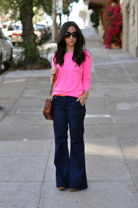 I am wondering if this is too casual for me. But, at the same time, I would like to have some pants incorporated back into my wardrobe. Neon Pink Sweater, Flare Jeans Outfit, Chanel Couture, Cheese Frosting, Look Chic, Jean Outfits, Look Fashion, Passion For Fashion, Autumn Winter Fashion