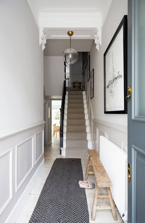 Victorian Hallway Ideas, Victorian Terrace Hallway, Terrace Hallway, Edwardian Hallway, Modern Hallways, Hallway Design Ideas, Entrance Hall Decor, Victorian Hallway, Hallway Makeover