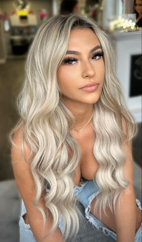 Hair For Brown Eyes And Fair Skin, Mexican Blonde Hair Highlights, Blonde Balayage On Mexican, Platinum Ash Blonde Hair, Platinum Blonde Hair Tan Skin, Blonde Hair For Olive Skin Tone, Blonde Hair On Mexican Women, Platinum Blonde Hair With Shadow Root, Blonde Hair For Pale Skin