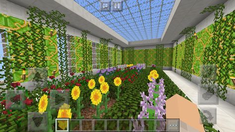 Richmond Manor Indoor Garden #minecraft #interior #design #architecture #mansions Outdoor Enchanting Room Minecraft, Minecraft Daycare Build, Inside Greenhouse Minecraft, Minecraft Fairy Storage Room, Minecraft Indoor Garden, Minecraft Fletcher House Interior, Garden Minecraft, Minecraft Garden, Minecraft Building Guide