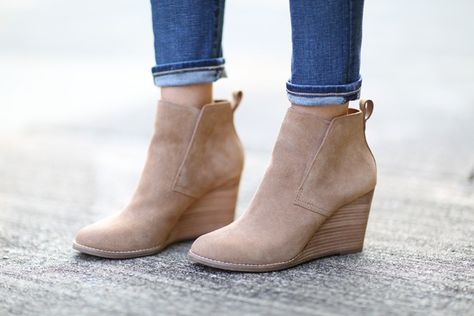 Southern Curls & Pearls: Fall Basics... Southern Curls And Pearls, Fall Basics, Lucky Brand Shoes, Nike Shoes Women, Suede Wedges, Womens Wedges, Leather Wedges, Brand Shoes, Tan Color