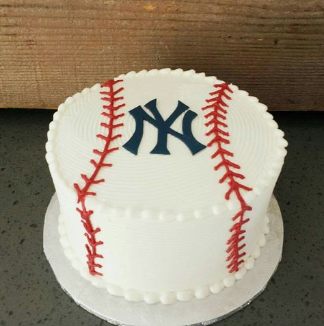 New York Yankees Cake Ideas, Yankee Birthday Cake, Yankee Birthday Party Ideas, Yankees Cake Ideas, Yankees Birthday Party Ideas, Yankee Baseball Cake, Ny Yankees Cake, Yankees Party, New York Yankees Cake