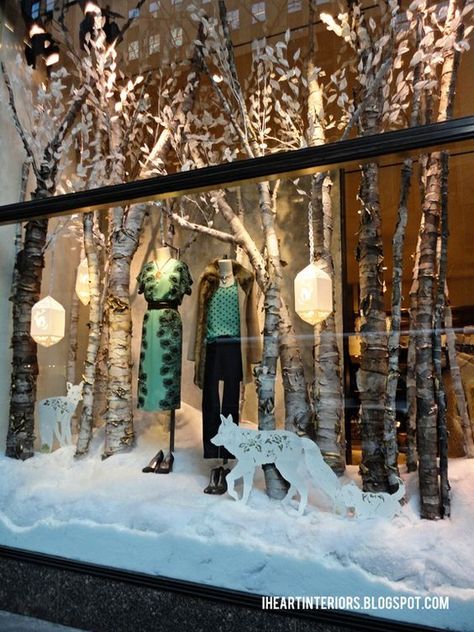 ❄️ Winter Retail Store Windows ❄️🌲 🕎 Celebrating Winter Retail Windows - Acmedisplay.com  #acmedisplay  #retailsupplies #smallbusiness #storedisplays  #shoplocal #retailstores #visualdisplays Anthropologie Window Display, Winter Window Display, Christmas Shop Window, Vitrine Design, Christmas Window Decoration, Holiday Window Display, Window Display Retail, Anthropologie Holiday, Decoration Vitrine