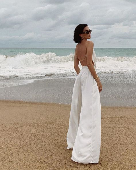 17 Items Fashion Insiders Own That Are Under $200 Brittany Xavier, Mode Pop, Summer Photoshoot, Grad Pics, Mein Style, Beach Photoshoot, Mode Inspo, Fesyen Wanita, Holiday Outfits