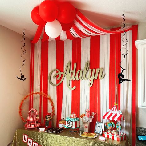 Carnival Party Diy Decorations, Three Ring Circus Third Birthday, Third Birthday Circus Theme, Circus Theme Party Backdrop, Circus Soleil Theme Party, Diy Circus Backdrop, Carnival Birthday Party Decorations Diy, Outdoor Circus Party, Circus Party Backdrop