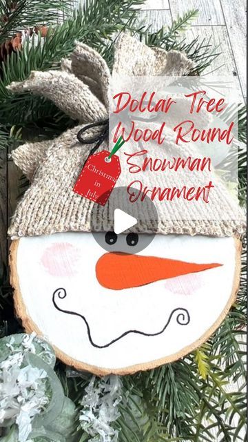 Dollar Tree Snowman Ornament, Wood Round Snowman, Wood Round Crafts, Snowman Ornaments Diy, Diy Snowman Ornaments, Christmas Creative, Dollar Tree Hacks, Christmas Craft Projects, Snowman Tree