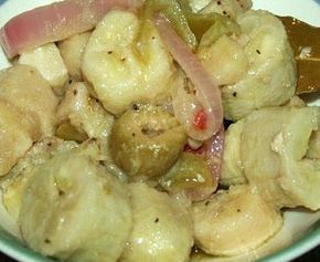 Escabeche Recipe, Puerto Rican Cuisine, Puerto Rican Dishes, Puerto Rico Food, Boricua Recipes, Dominican Food, Rican Food, Cabbage Recipe, Spanish Dishes