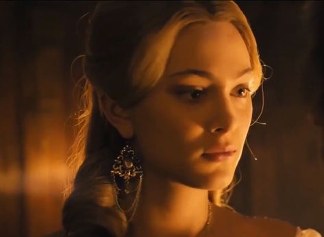 Nora Arnezeder Angelique, Targaryen Faceclaims, Nora Arnezeder, Period Piece, Fantasy Land, Targaryen Aesthetic, Tv Show Outfits, Poker Face, Vintage Makeup